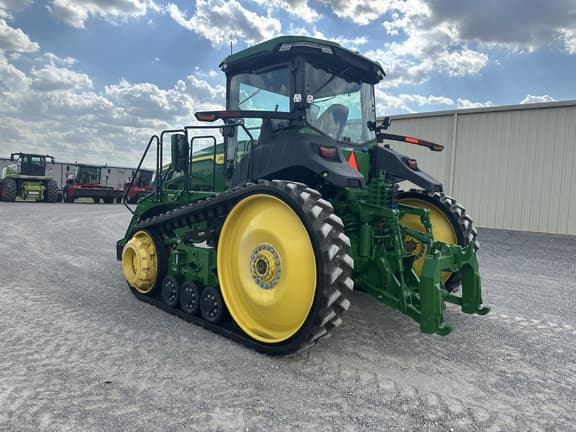 Image of John Deere 8RT 370 equipment image 2