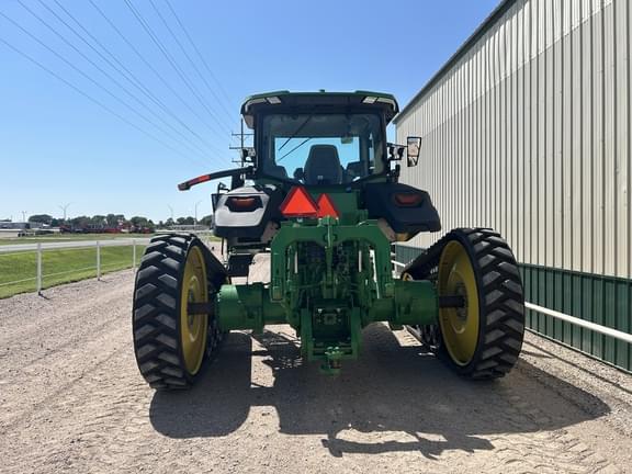 Image of John Deere 8RT 370 equipment image 4