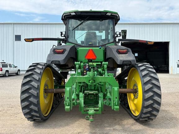 Image of John Deere 8RT 370 equipment image 2