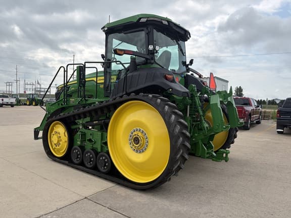 Image of John Deere 8RT 370 equipment image 2