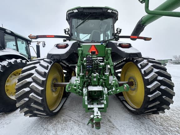 Image of John Deere 8RT 410 equipment image 2