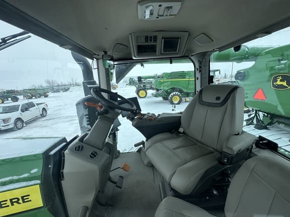 Image of John Deere 8RT 410 equipment image 3