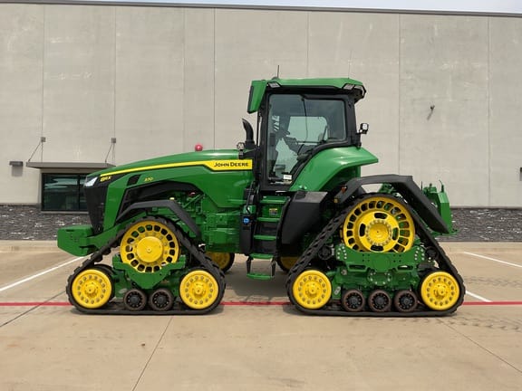 2024 John Deere 8RX 370 Equipment Image0