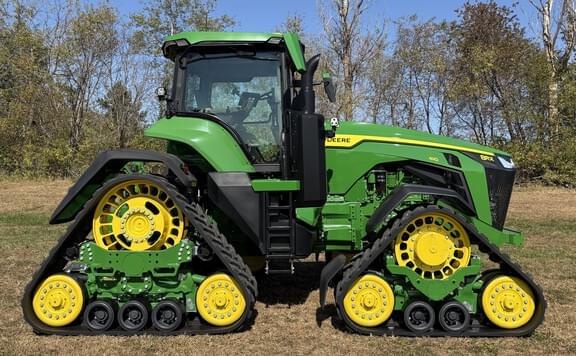 Image of John Deere 8RX 410 equipment image 1