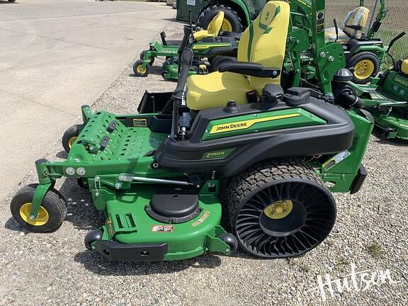 Image of John Deere Z950R equipment image 1