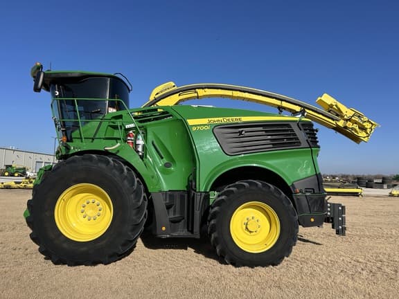 Image of John Deere 9700 equipment image 4