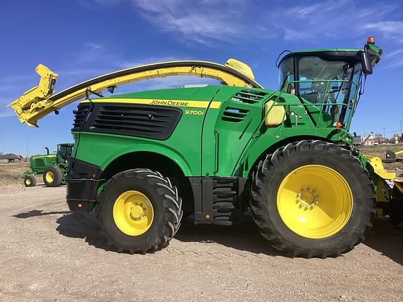 Image of John Deere 9700 Primary image