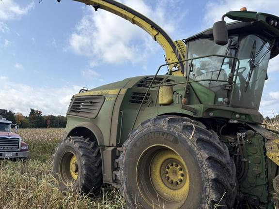 Image of John Deere 9900 Primary image