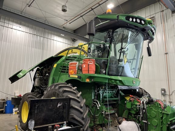 2024 John Deere 9900 Equipment Image0