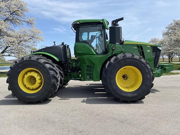 Image of John Deere 9R 640 equipment image 2