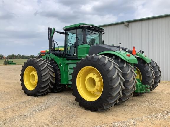 Image of John Deere 9R 640 equipment image 2
