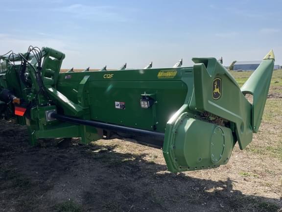 Image of John Deere C12F equipment image 4