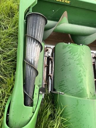 Image of John Deere C12F equipment image 3