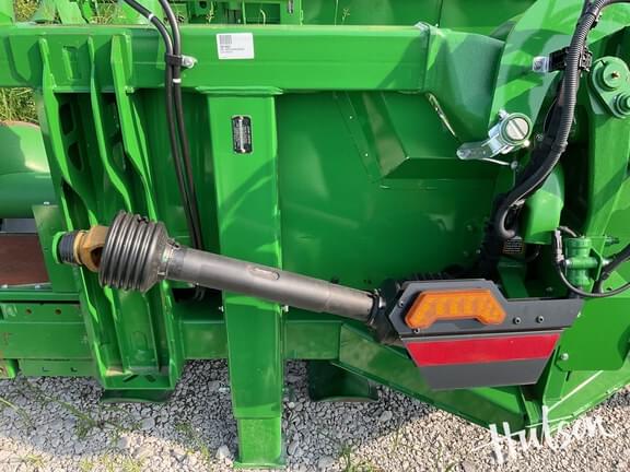 Image of John Deere C12F equipment image 4