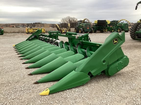 Image of John Deere C12F equipment image 1