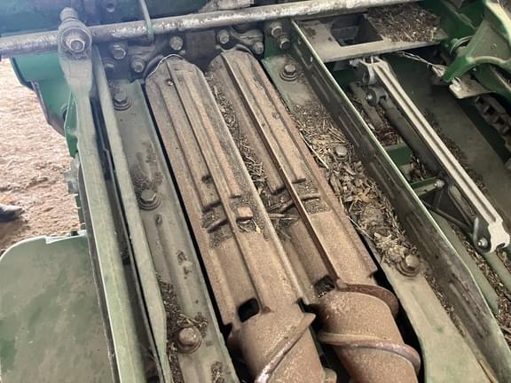 Image of John Deere C12F equipment image 4