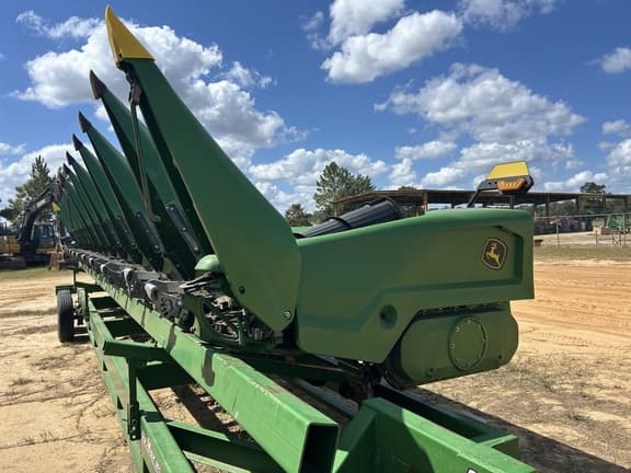 Image of John Deere C12R Primary image