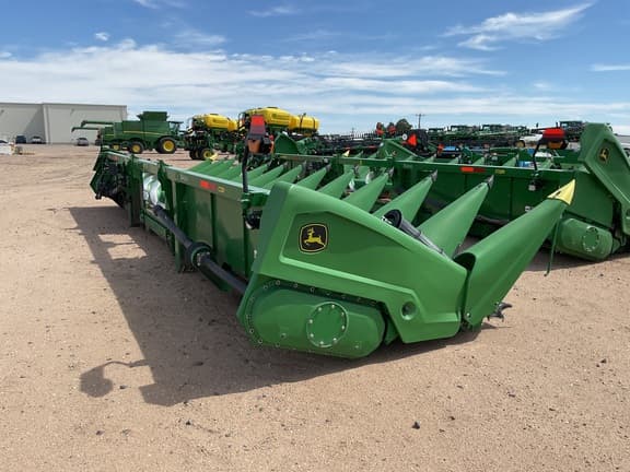 Image of John Deere C12R equipment image 2