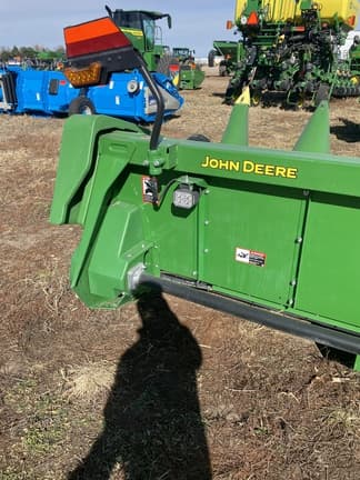 Image of John Deere C12R equipment image 3