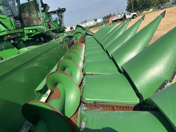 Image of John Deere C12R Primary image