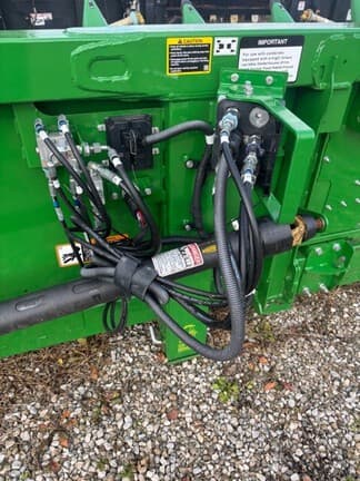 Image of John Deere C12R equipment image 3