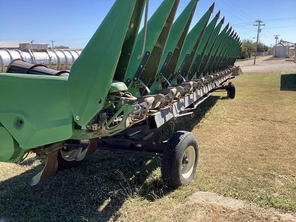 Image of John Deere C16F equipment image 3