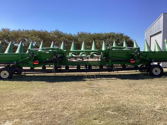 Image of John Deere C16F equipment image 2