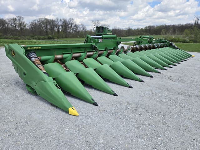Image of John Deere C16F equipment image 1