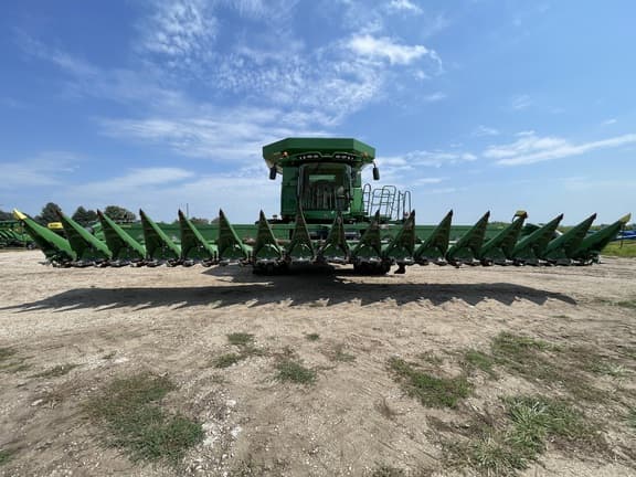 Image of John Deere C16R equipment image 4