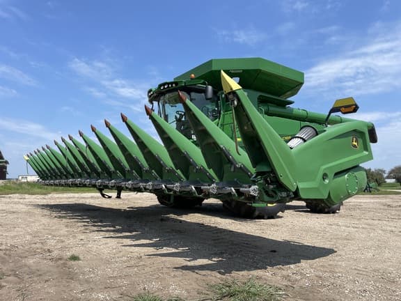 Image of John Deere C16R equipment image 1