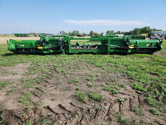 Image of John Deere C18F equipment image 4