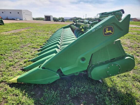 Image of John Deere C18F equipment image 1