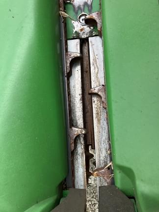 Image of John Deere C18F equipment image 4