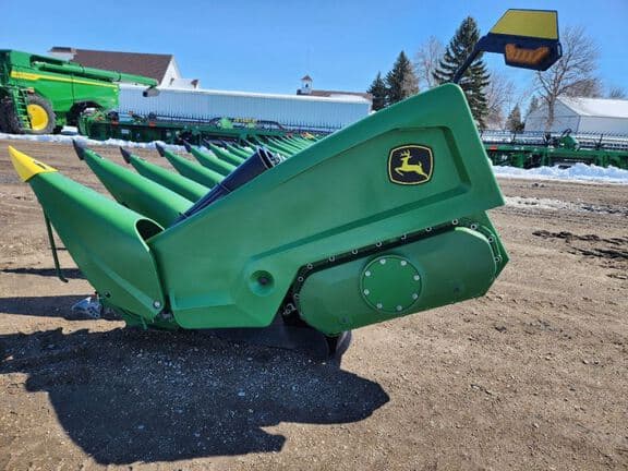 Image of John Deere C18R equipment image 2