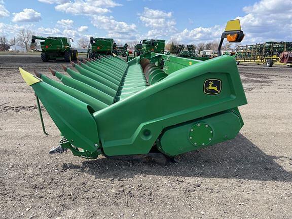 Image of John Deere C18R equipment image 1