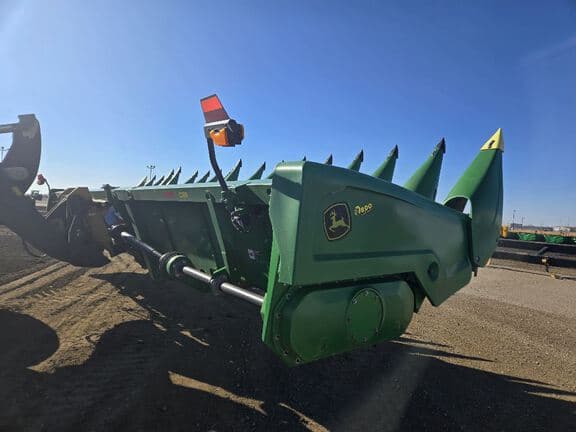 Image of John Deere C18R equipment image 2