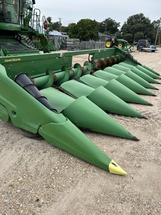 2024 John Deere C8R Equipment Image0