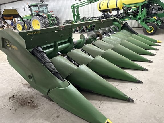 2024 John Deere C8R Equipment Image0