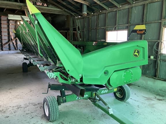 Image of John Deere C8R equipment image 1