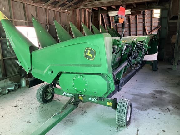 Image of John Deere C8R Primary image