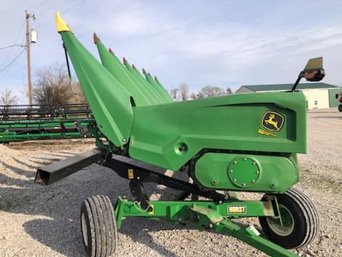 Image of John Deere C8R Primary image