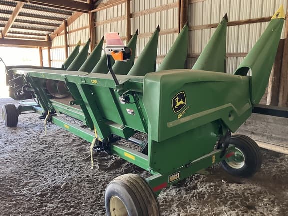 Image of John Deere C8R equipment image 2