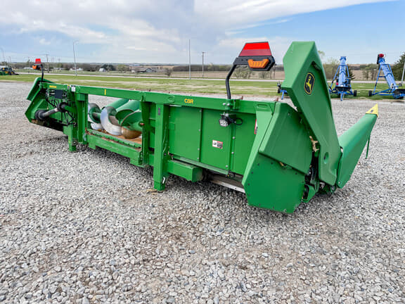 Image of John Deere C8R equipment image 4