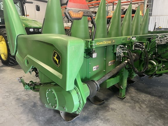 2024 John Deere C8R Equipment Image0