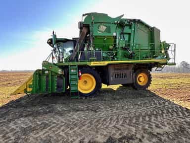 Cotton Pickers/Strippers