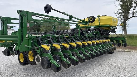 Image of John Deere DB60 Primary image