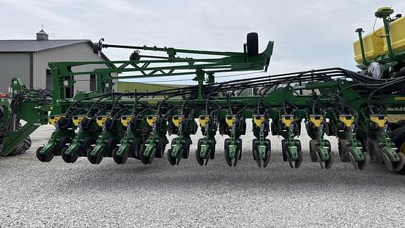 Image of John Deere DB60 equipment image 2