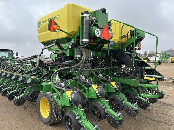 Image of John Deere DB60 equipment image 3