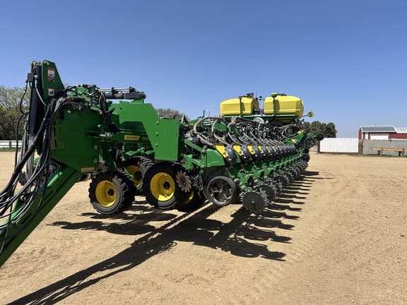 Image of John Deere DB80 equipment image 2