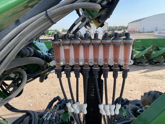 Image of John Deere DR16X equipment image 3